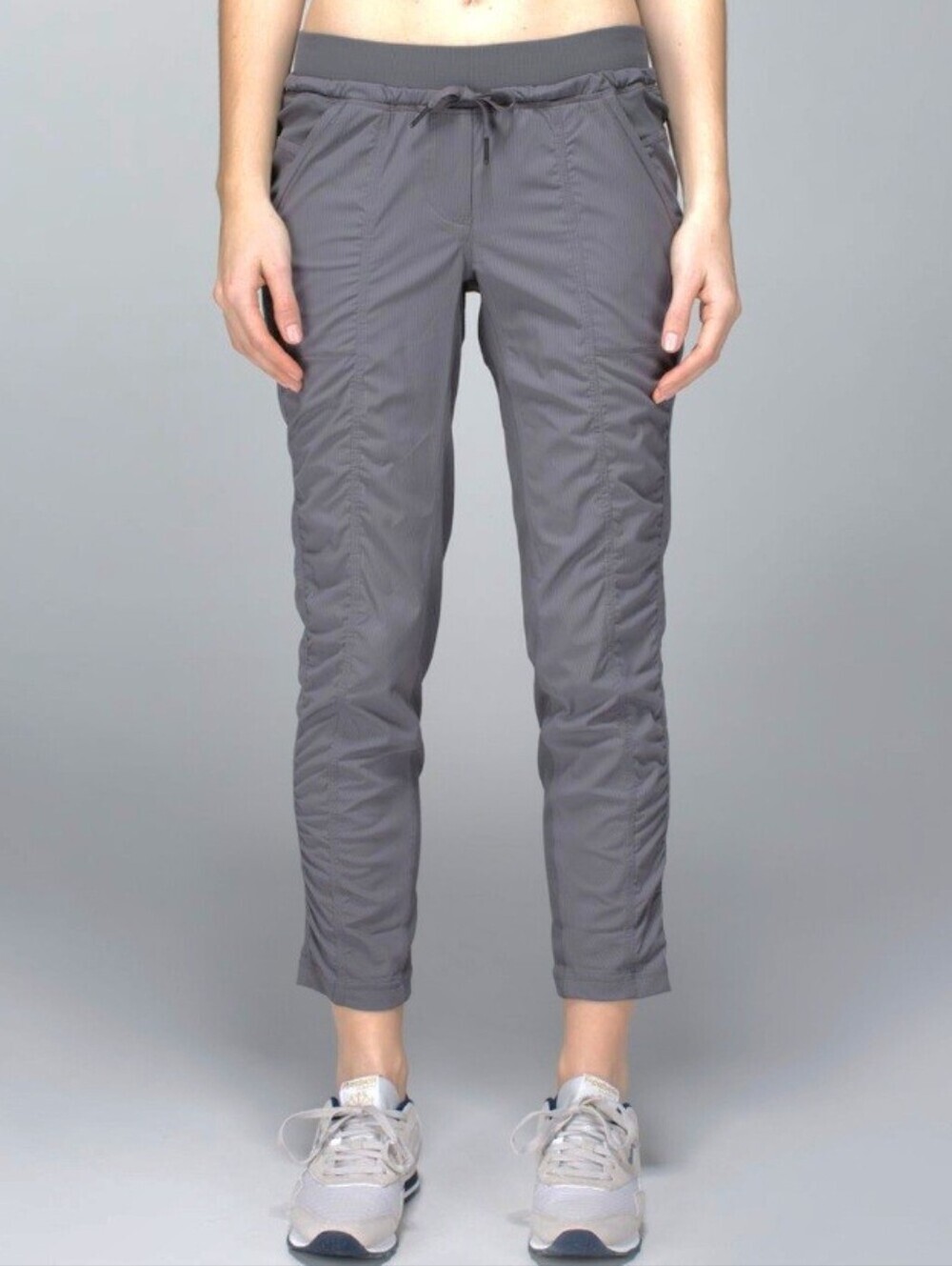 Lululemon Street To Studio Crop Pant *Unlined. Stripes. Grey. 26" Inseam. 6 US